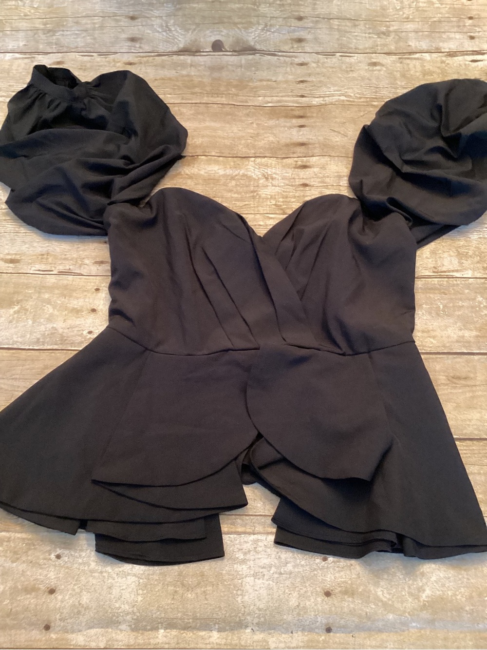 Lulumari Black Strapless Blouse with Puff Sleeves 🖤